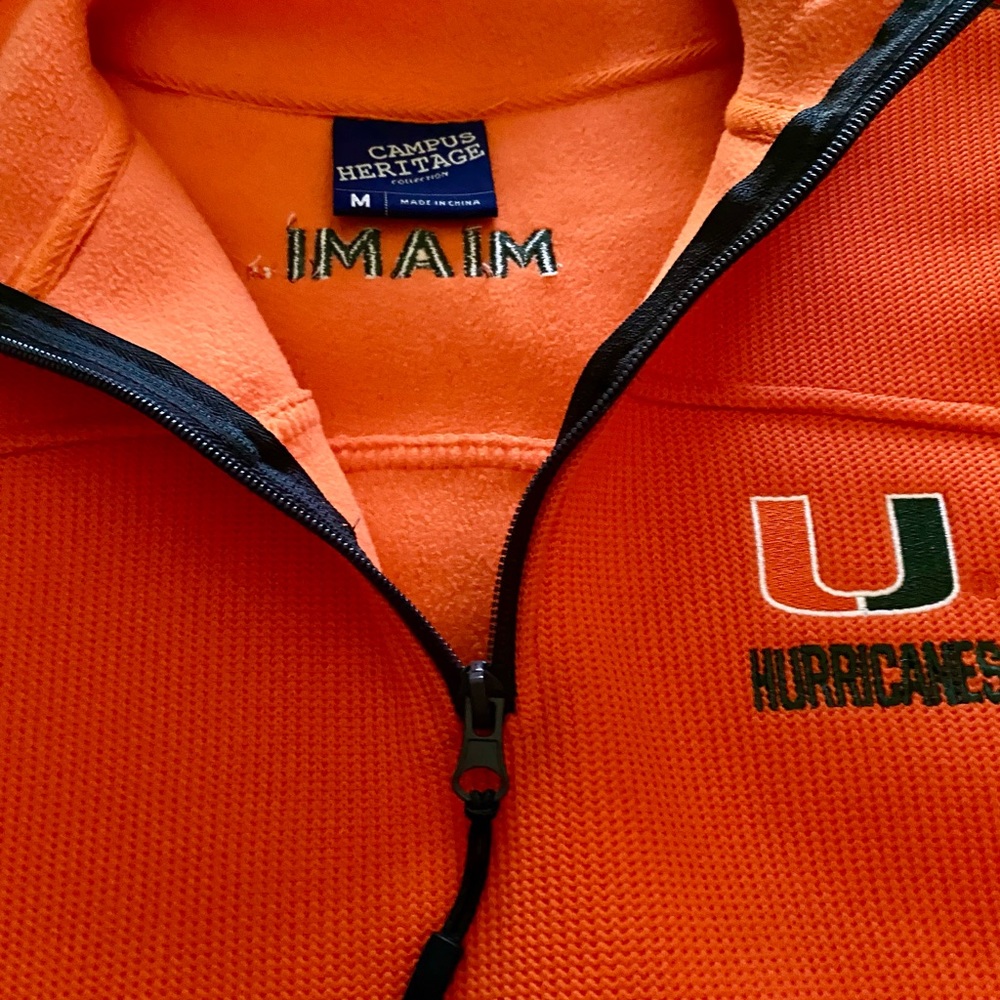 HEAVY SWEATSHIRT MIAMI HURRICANES SIZE MEDIUM MENS
